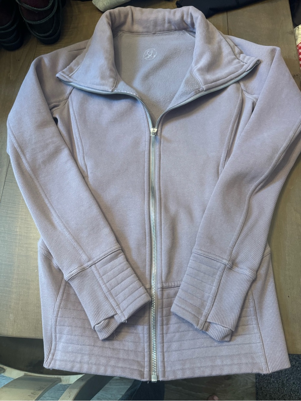 Lululemon Size 4 Radiant Jacket II Lavender